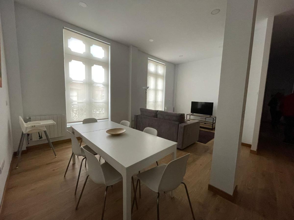 Apartamentos Turisticos Las Animas Комильяс Экстерьер фото