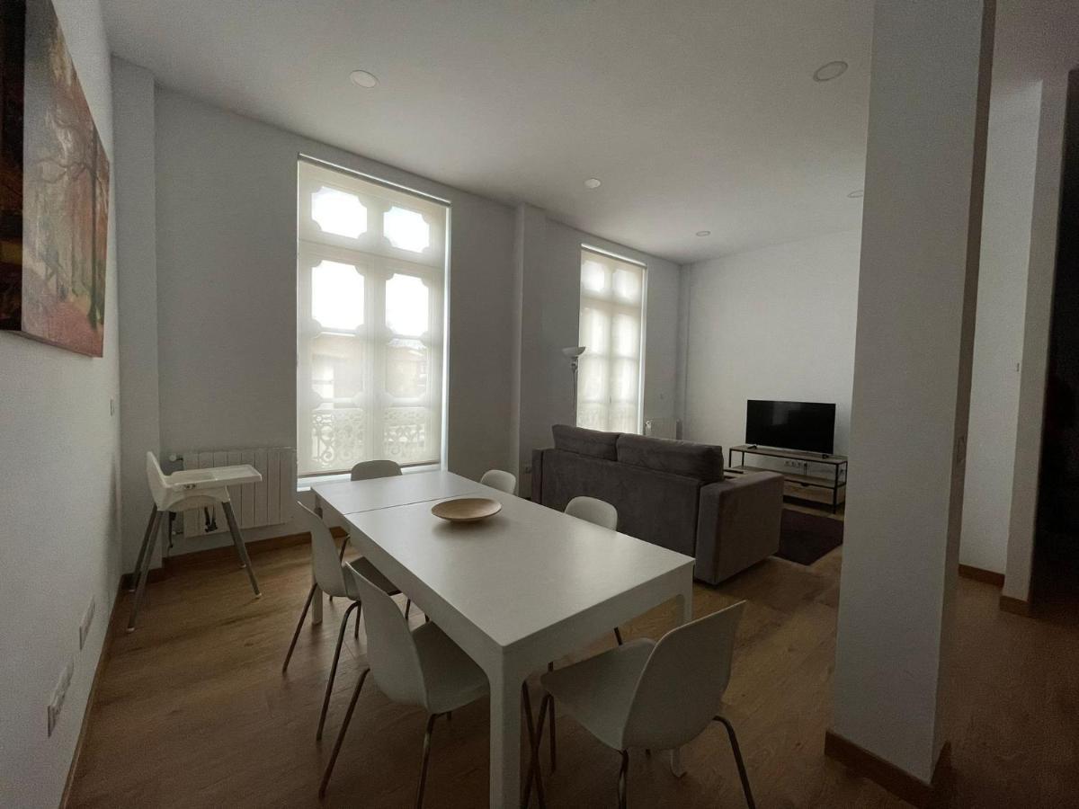 Apartamentos Turisticos Las Animas Комильяс Экстерьер фото
