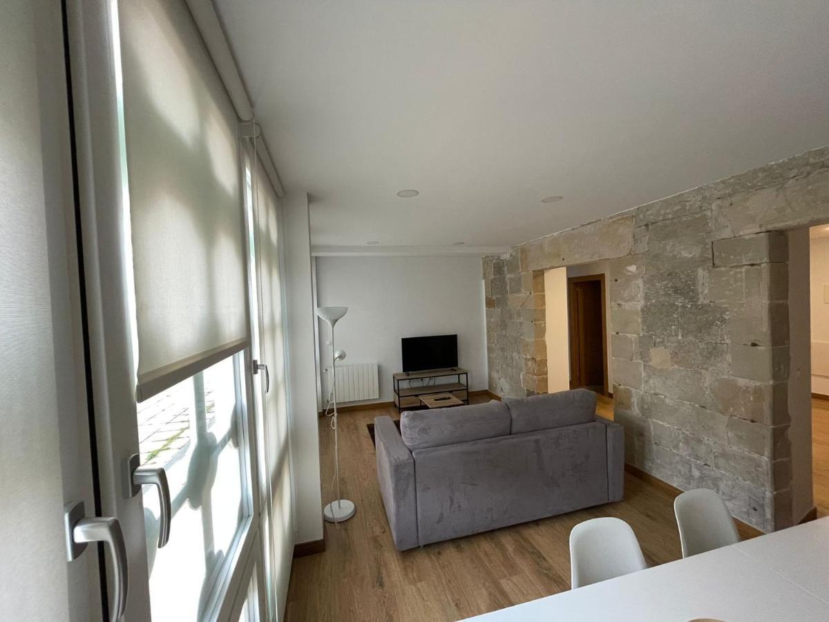 Apartamentos Turisticos Las Animas Комильяс Экстерьер фото